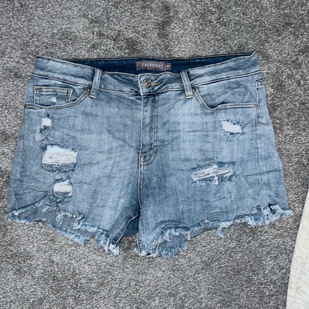 Willa Mid Rise Distressed Fray Hem Denim Short